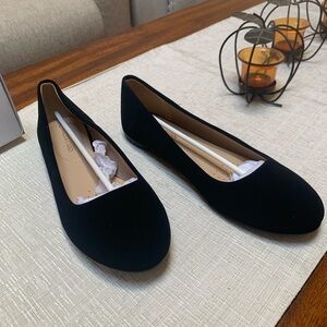Elegant Black Flats